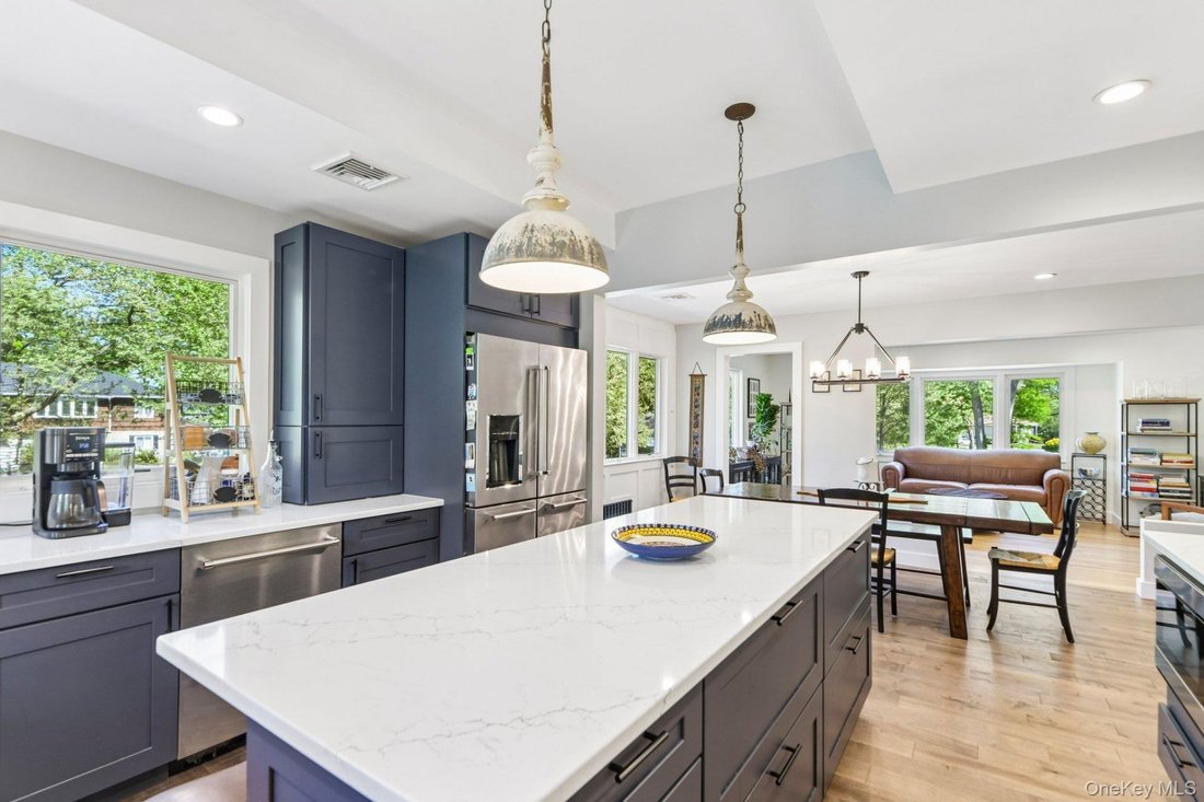 House in East Northport, New York, United States 5 - 18021753