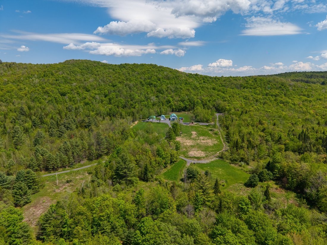 Land in Bolton-Est, Quebec, Canada 3 - 17322639