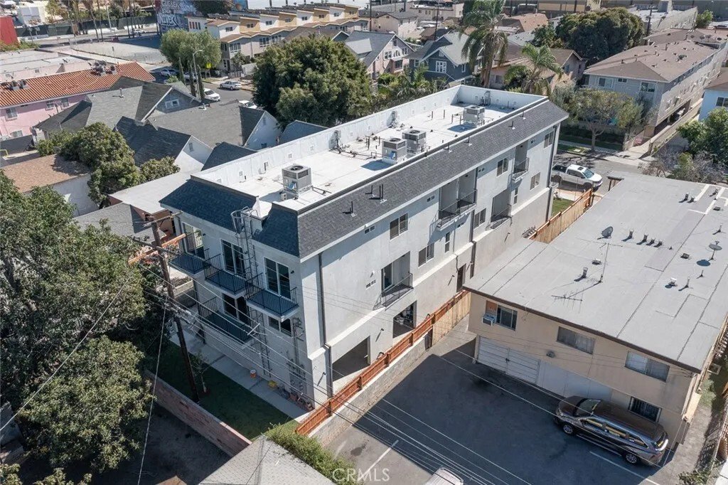 Los Angeles, California, United States 5 - 18019913