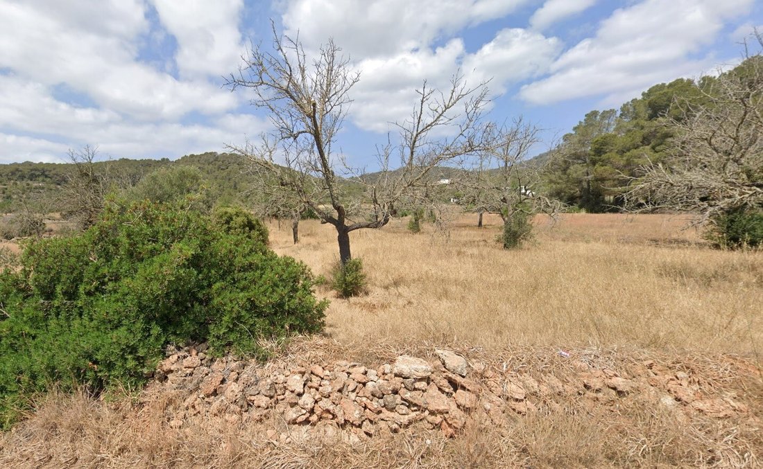 Land in Sant Antoni de Portmany, Balearic Islands, Spain 2 - 18020747