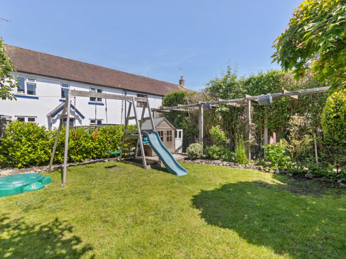 House in Liss, England 3 - 18020592