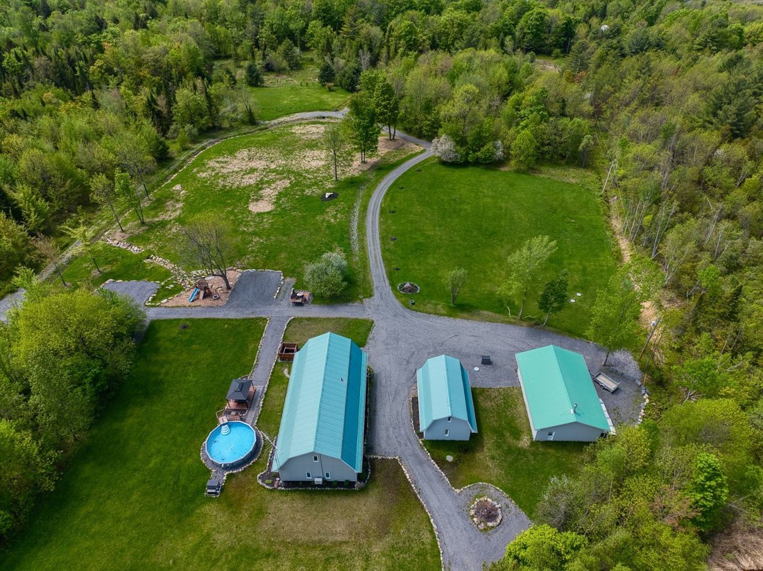 Land in Bolton-Est, Quebec, Canada 2 - 17322639