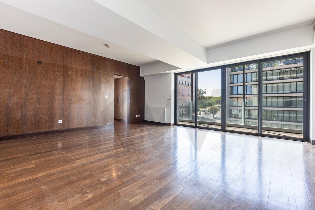 Apartment in Avenidas Novas, Lisbon, Portugal 2 - 18020960