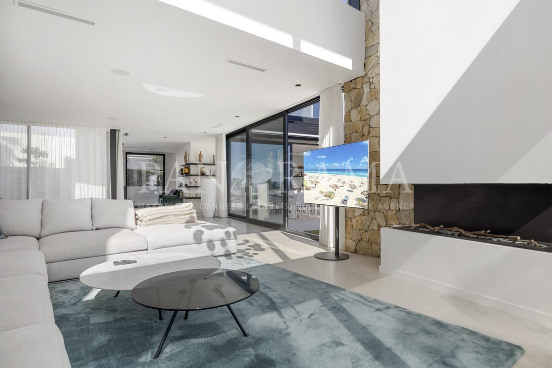 Villa in Benahavis, Andalusia, Spain 2 - 16372381