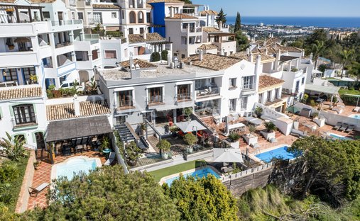Townhouse in La Quinta, Benahavis, Andalusia 1