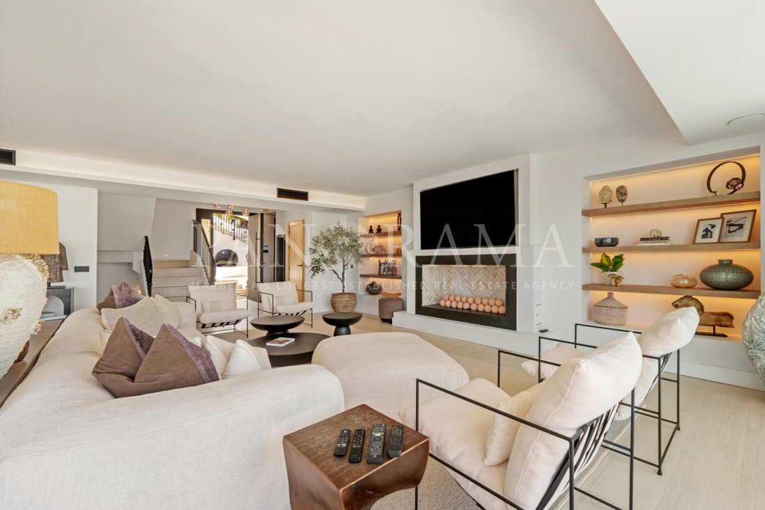 Villa in Nueva Andalucia, Marbella, Spain 5 - 16309920