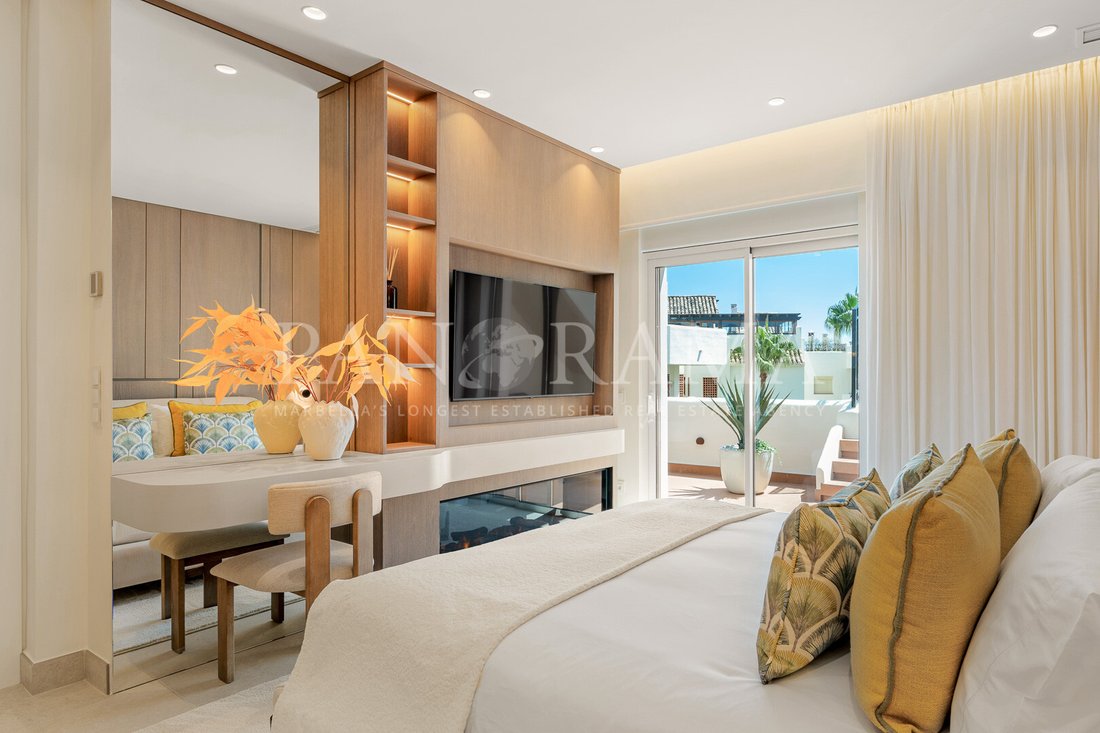 Penthouse in Estepona, Andalusia, Spain 5 - 16079701
