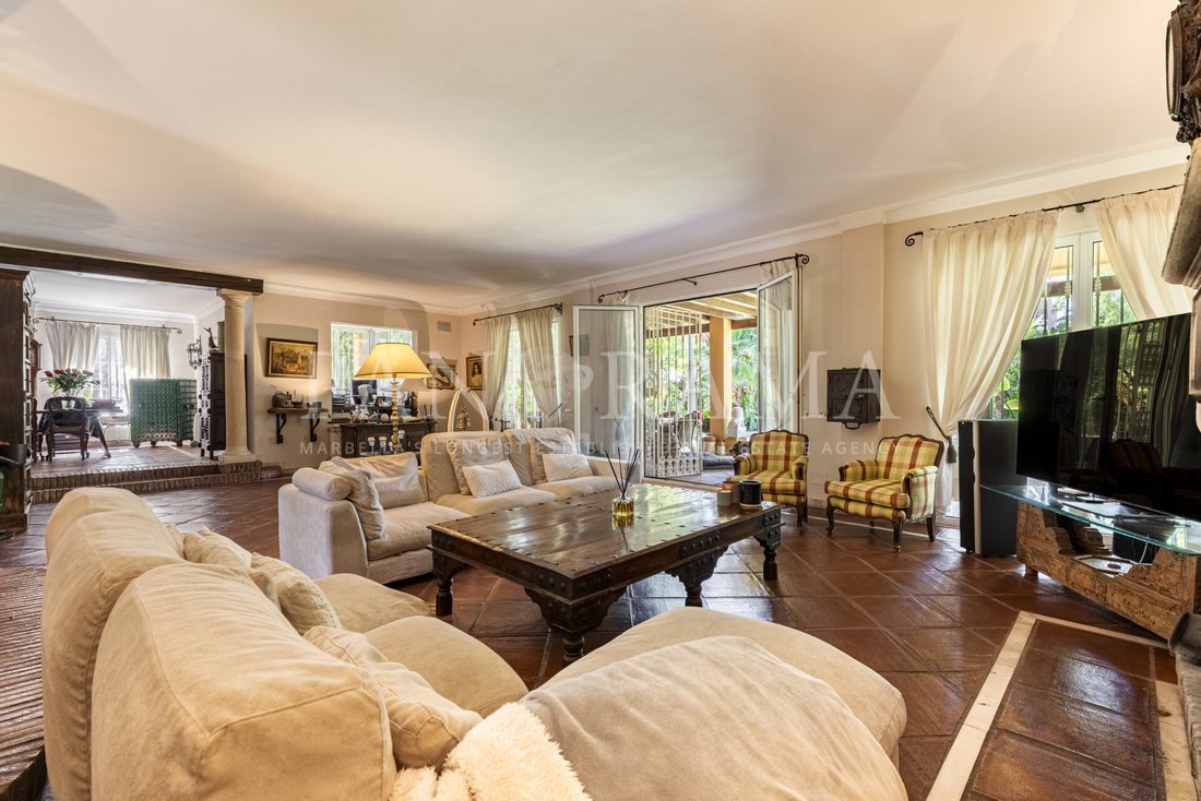 Villa in Nueva Andalucia, Marbella, Spain 2 - 17435744