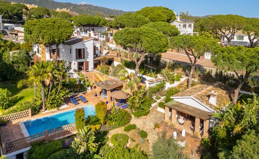 Villa in Elviria-Cabopino, Marbella, Spain 1