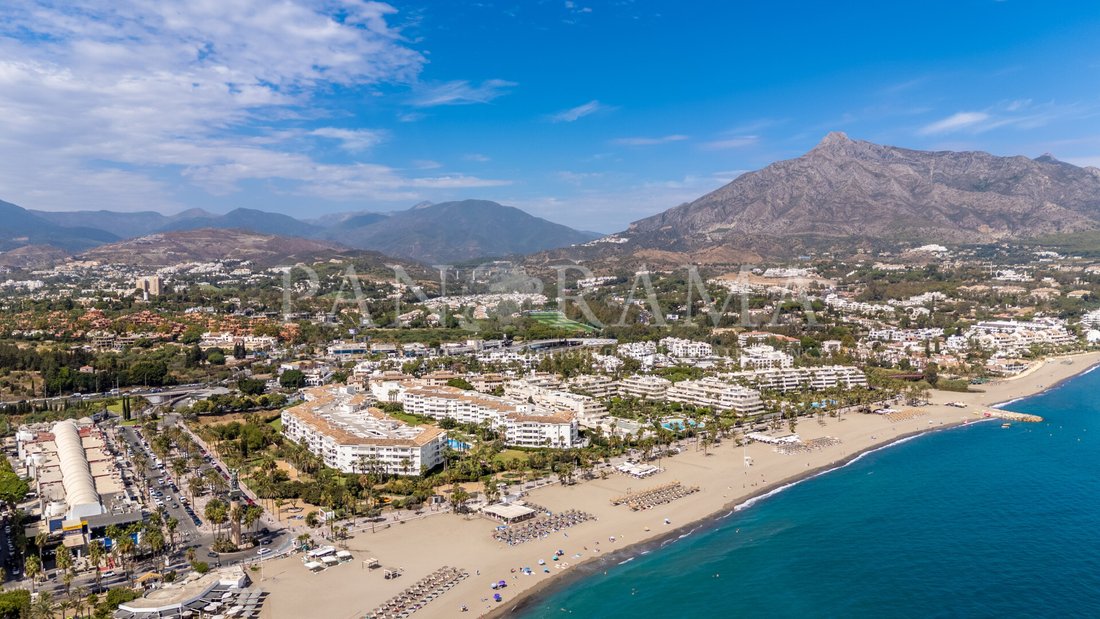Apartment in Puerto Banus, Marbella, Spain 1 - 17684328