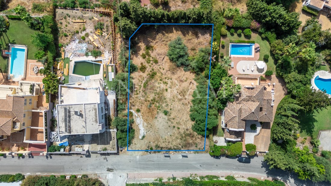 Land in Estepona, Andalusia, Spain 3 - 16115785