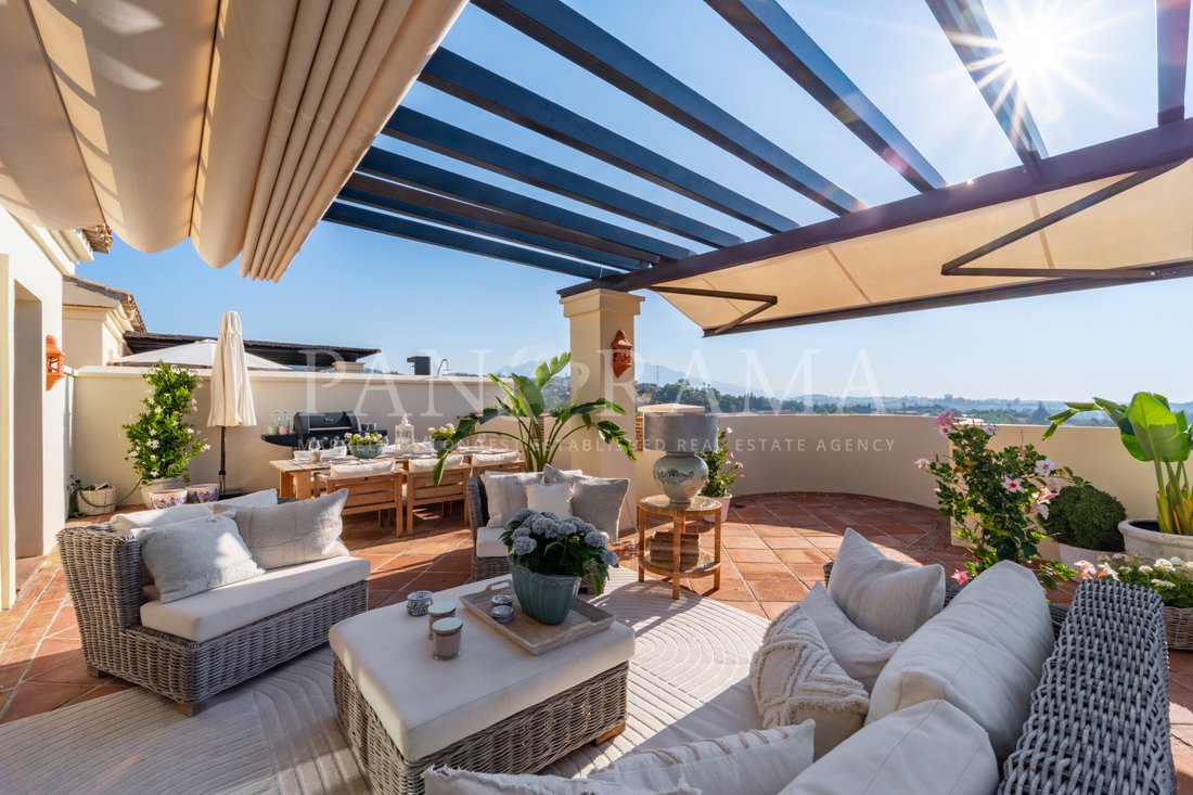 Penthouse in Benahavis, Andalusia, Spain 2 - 16098965