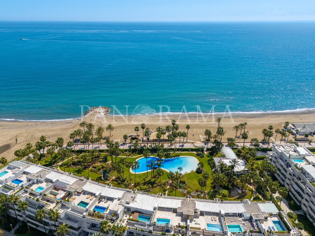 Apartment in Puerto Banus, Marbella, Spain 3 - 17494823