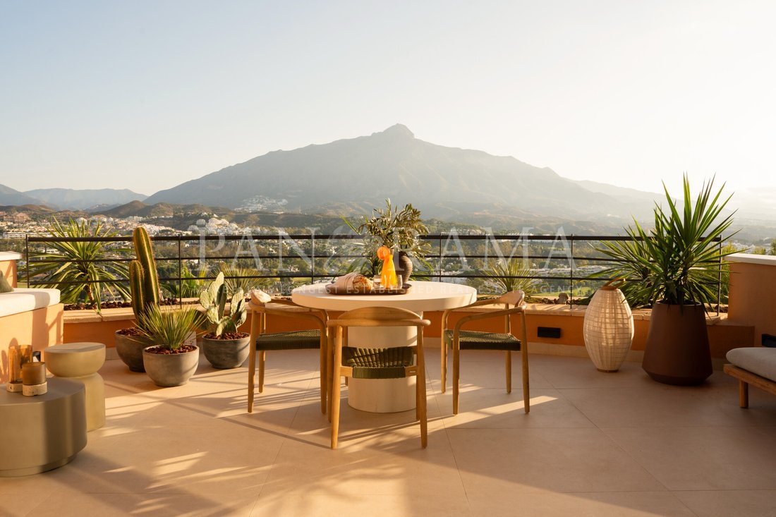 Penthouse in Nueva Andalucia, Marbella, Spain 1 - 17099793