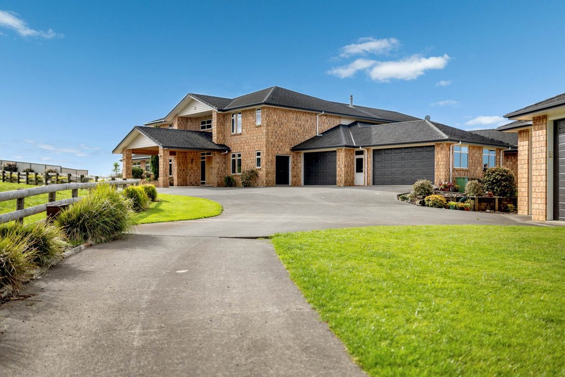 House in Whitford, Auckland, New Zealand 5 - 16205238