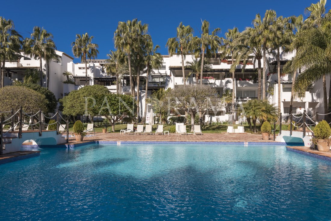 Penthouse in Golden Mile, Andalusia, Spain 3 - 17662861