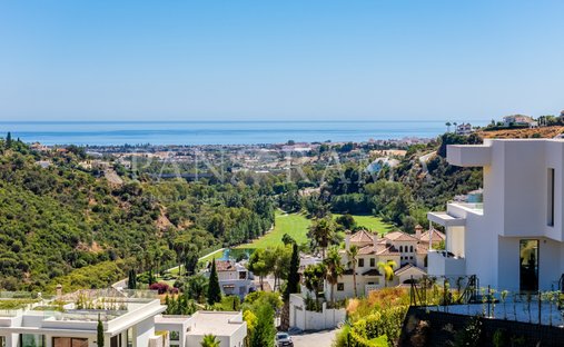 Land in La Quinta, Benahavis, Andalusia 1