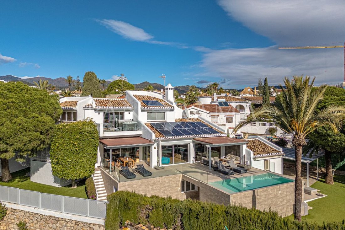 Villa in Marbella, Andalusia, Spain 1 - 17520674