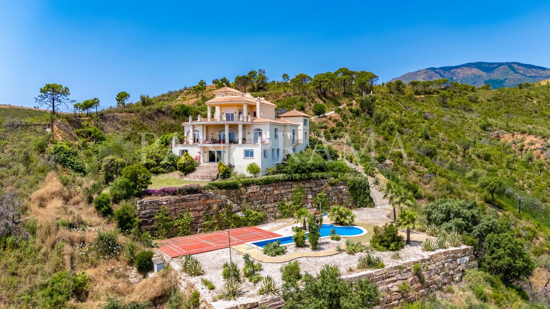 Villa in Estepona, Andalusia, Spain 4 - 15760458