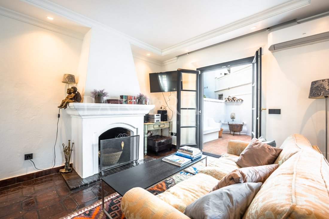 Townhouse in Marbella, Andalusia, Spain 2 - 16172649