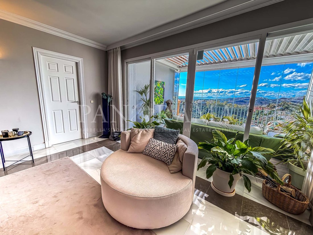 Apartment in La Quinta, Benahavis, Andalusia 1 - 17627820