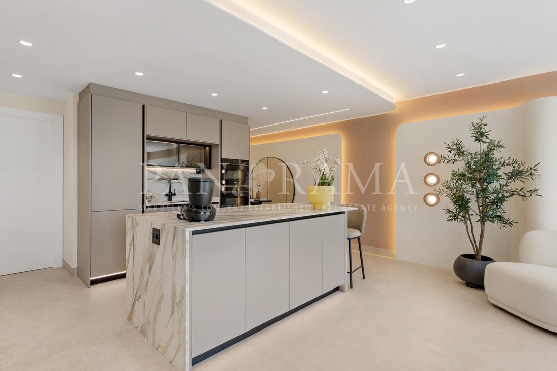 Apartment in Cancelada, Estepona, Andalusia 3 - 17735727