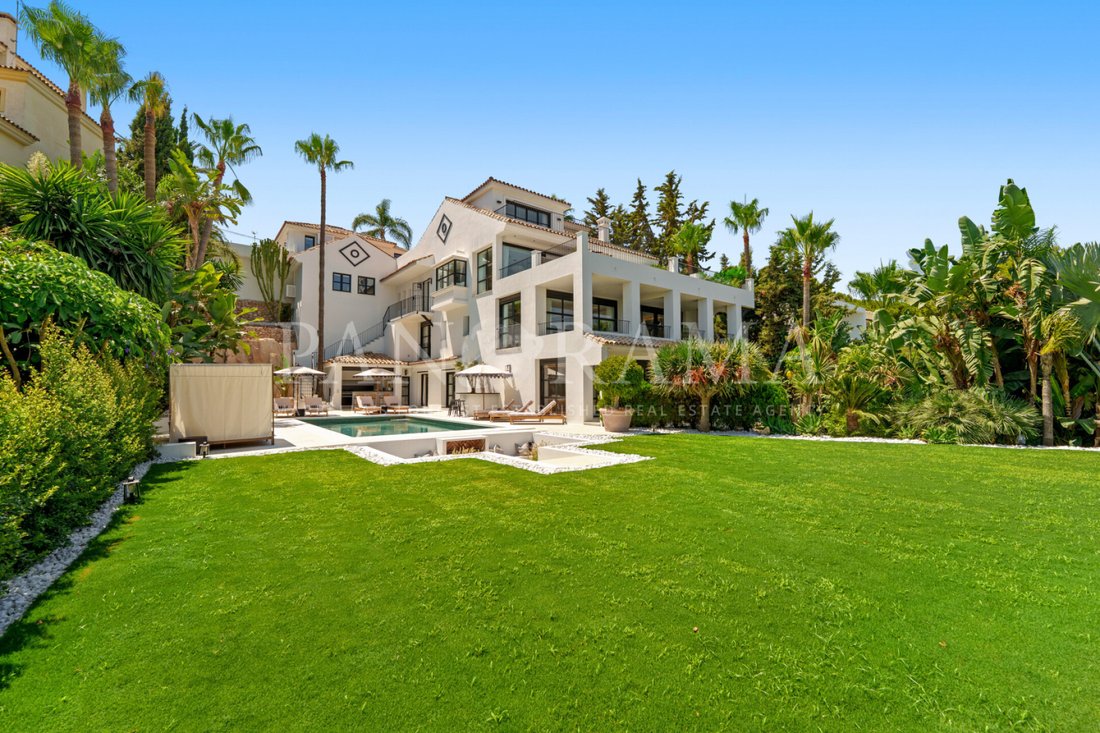 Villa in Nueva Andalucia, Marbella, Spain 1 - 16309920