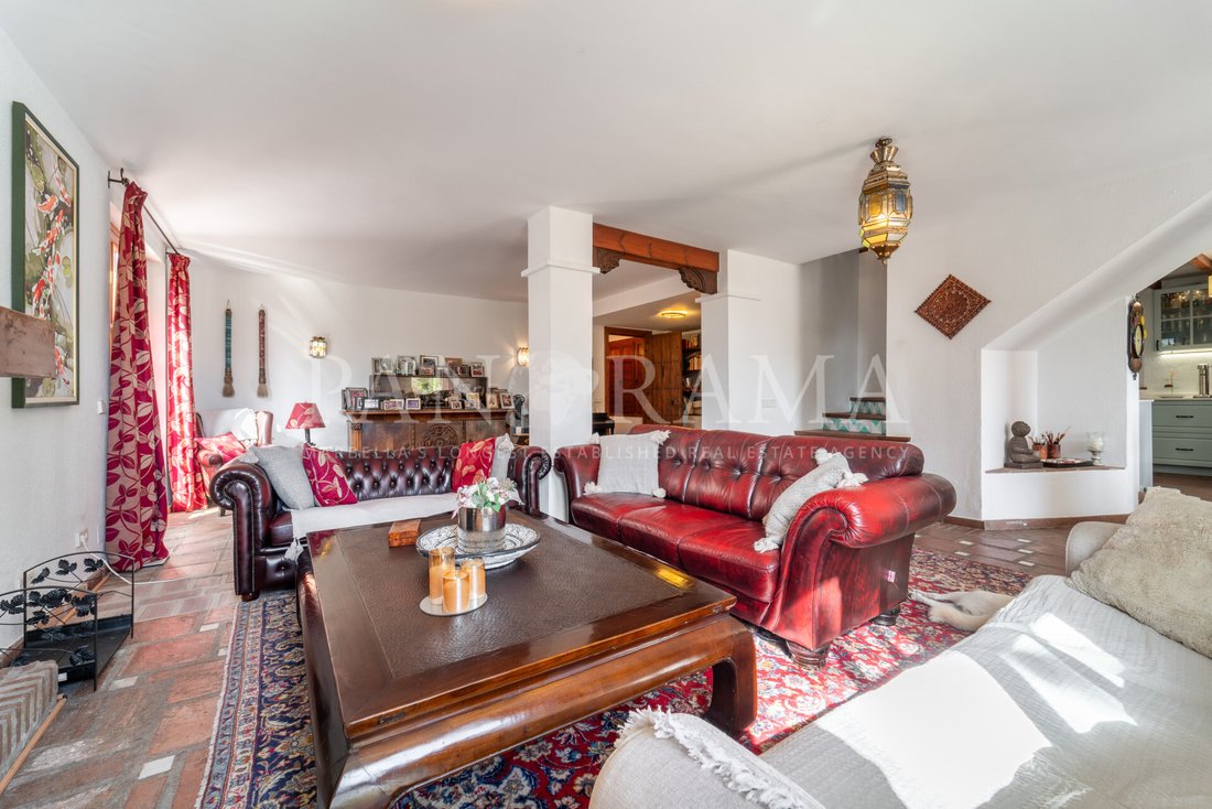 Villa in Elviria-Cabopino, Marbella, Spain 2 - 17479551