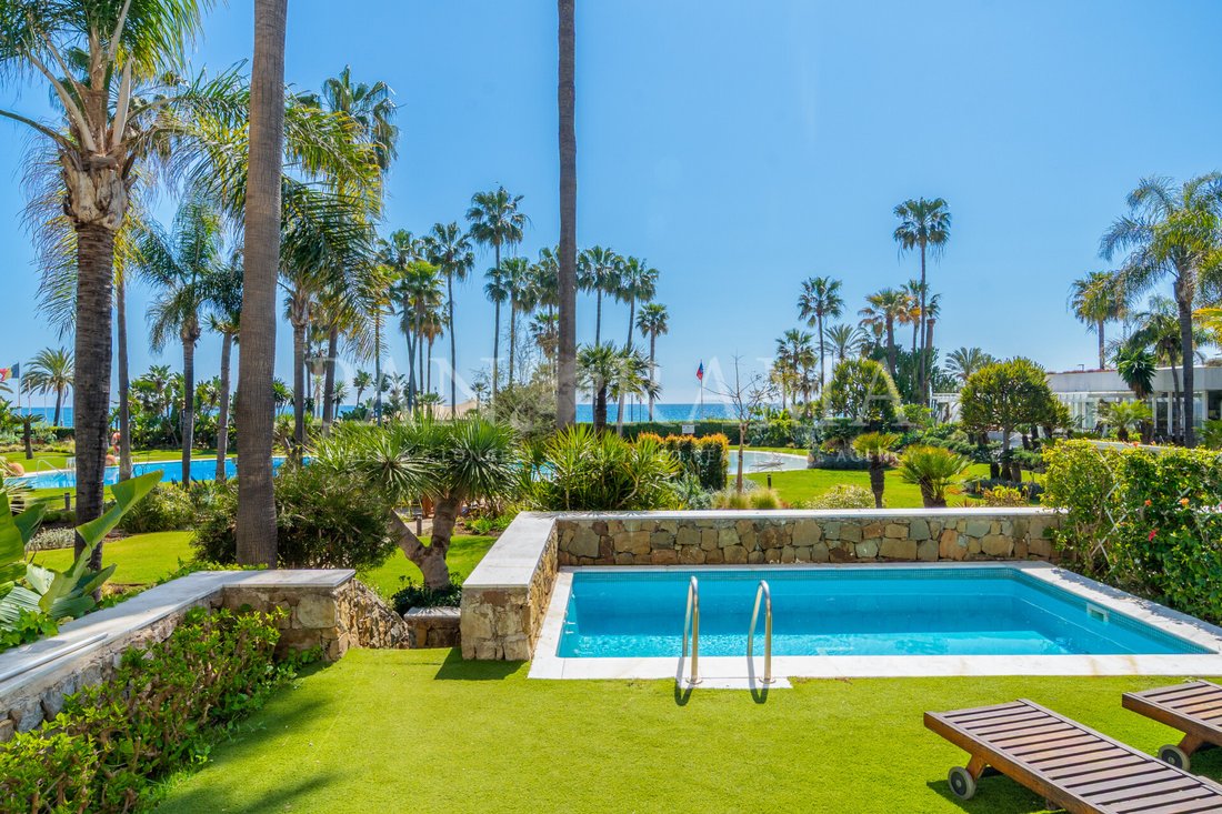 Apartment in Puerto Banus, Marbella, Spain 1 - 17494823