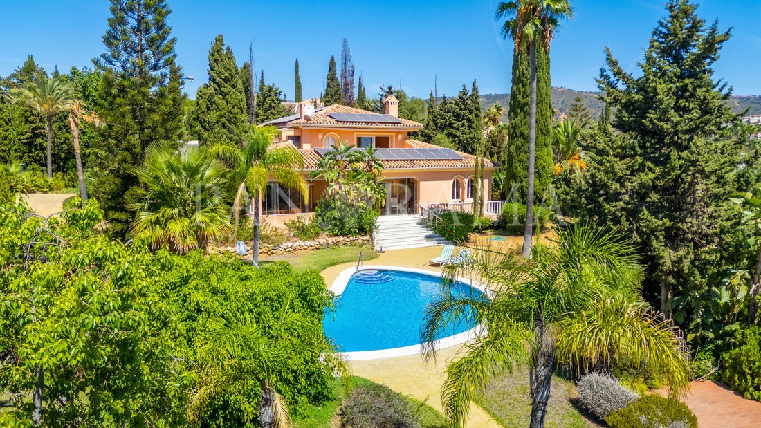 Villa in Elviria-Cabopino, Marbella, Spain 1 - 16183392