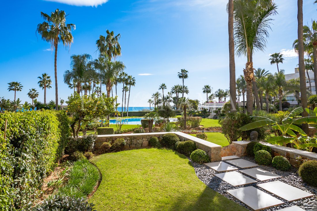 Apartment in Puerto Banus, Marbella, Spain 2 - 17704803