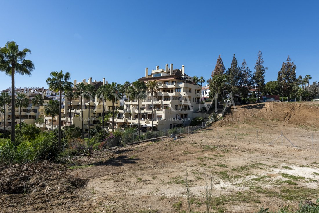 Land in Marbella, Andalusia, Spain 4 - 15960422
