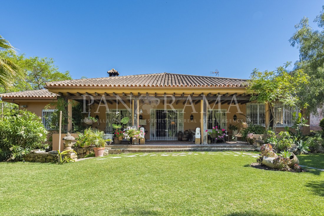 Villa in Nueva Andalucia, Marbella, Spain 3 - 17435744