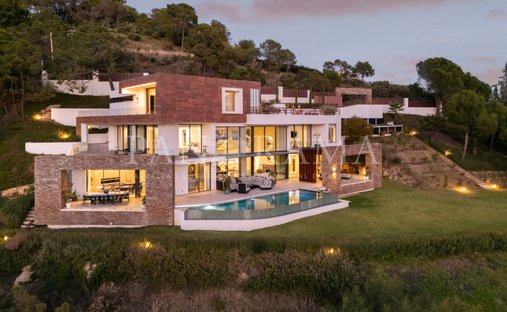 Villa in El Madroñal, Benahavis, Spain 1