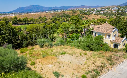 Land in Estepona, Andalusia, Spain 1