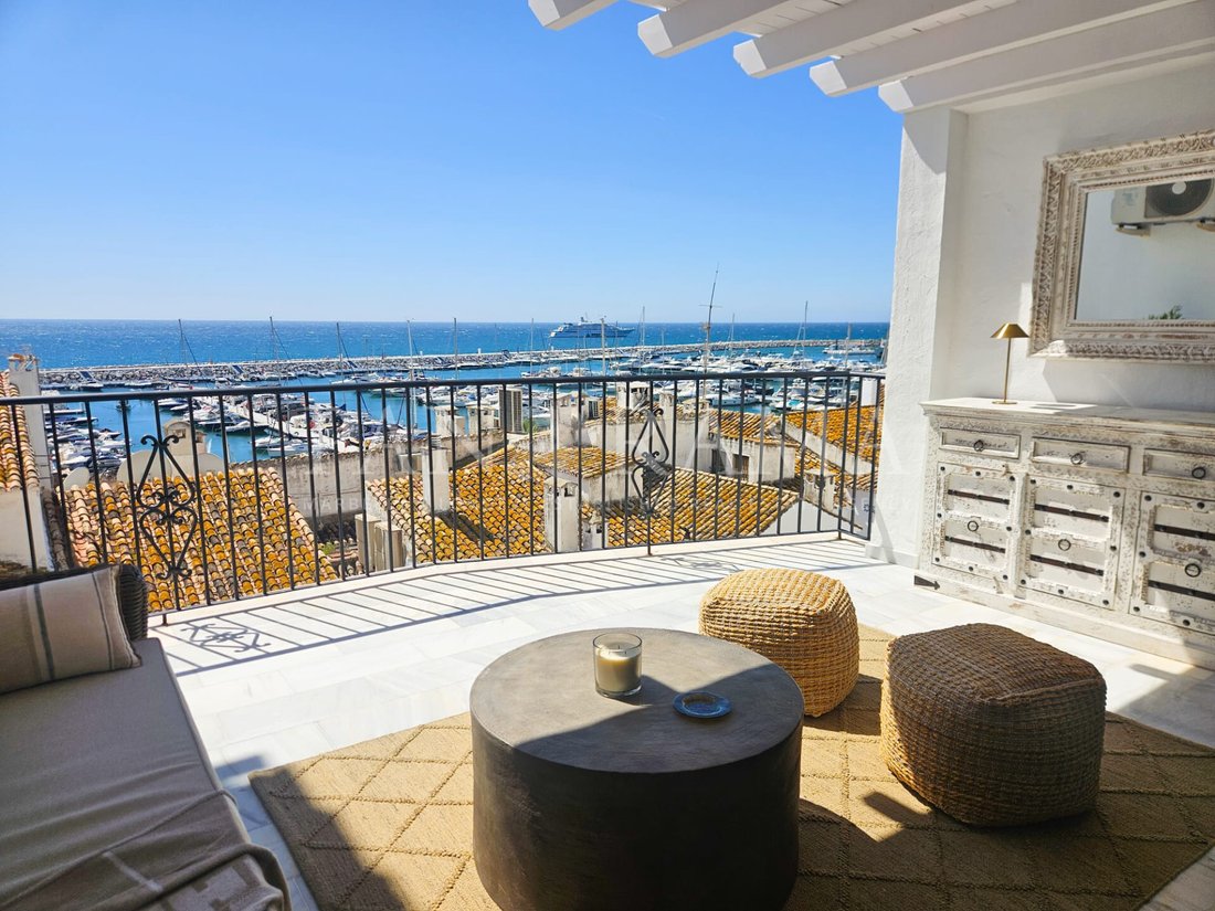 Apartment in Puerto Banus, Marbella, Spain 1 - 16739310