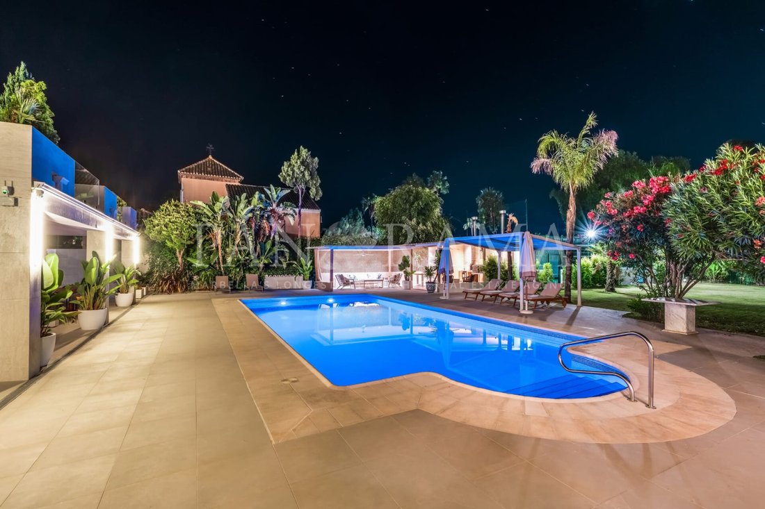 Villa in Guadalmina Baja, San Pedro de Alcantara, Spain 4 - 16327250
