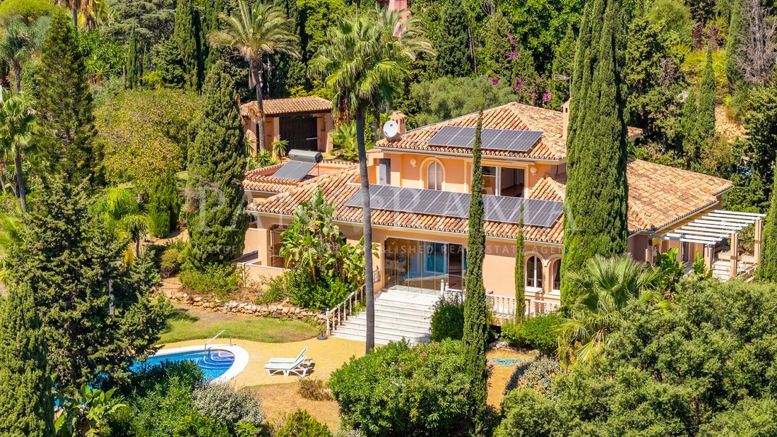 Villa in Elviria-Cabopino, Marbella, Spain 2 - 16183392