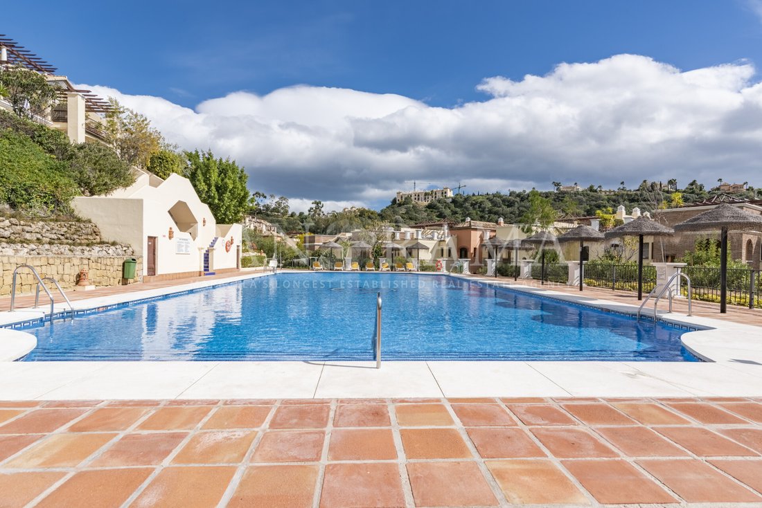 Apartment in Benahavis, Andalusia, Spain 4 - 17837389