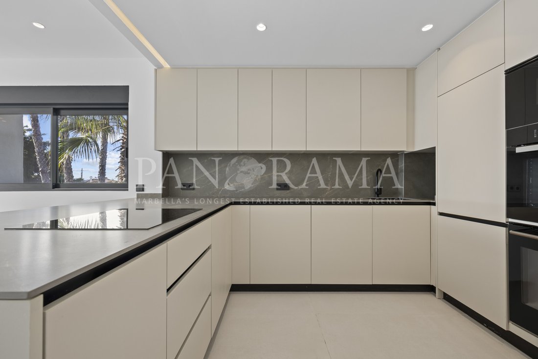 Penthouse in Estepona, Andalusia, Spain 3 - 16753387