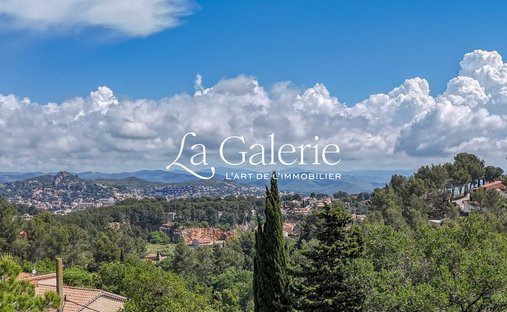 Villa en Hyères, Provenza-Alpes-Costa Azul, Francia 1
