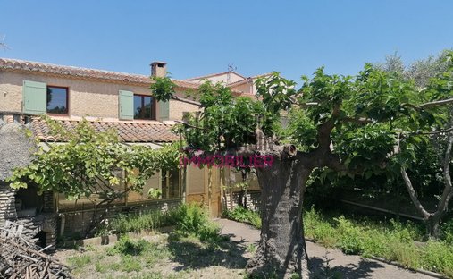 House in Nevons-route d'Apt, L'Isle-sur-la-Sorgue, France 1