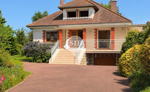 House in Avrainville, Ile-de-France, France 1