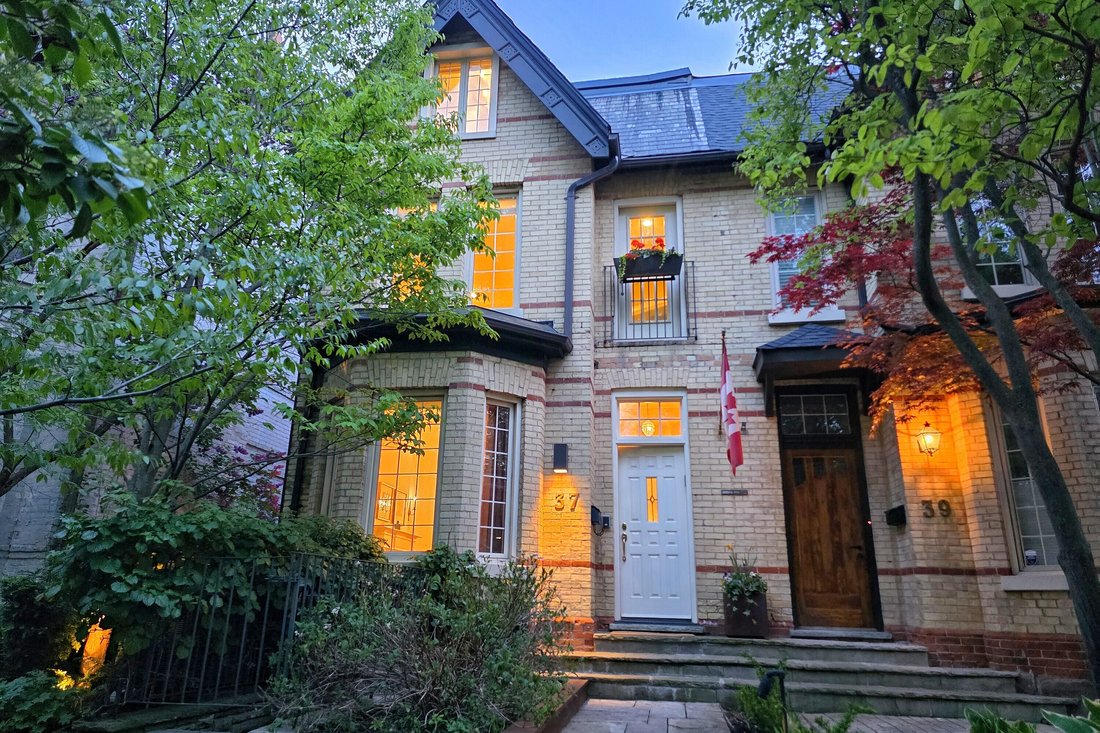 House in Toronto, Ontario, Canada 4 - 18022111