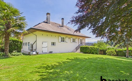 House in Hameaux, La Motte-Servolex, France 1