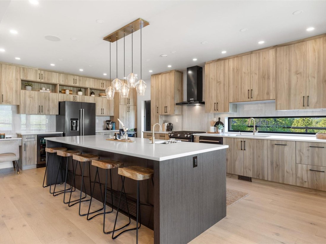 House in Pemberton, British Columbia, Canada 4 - 18021780