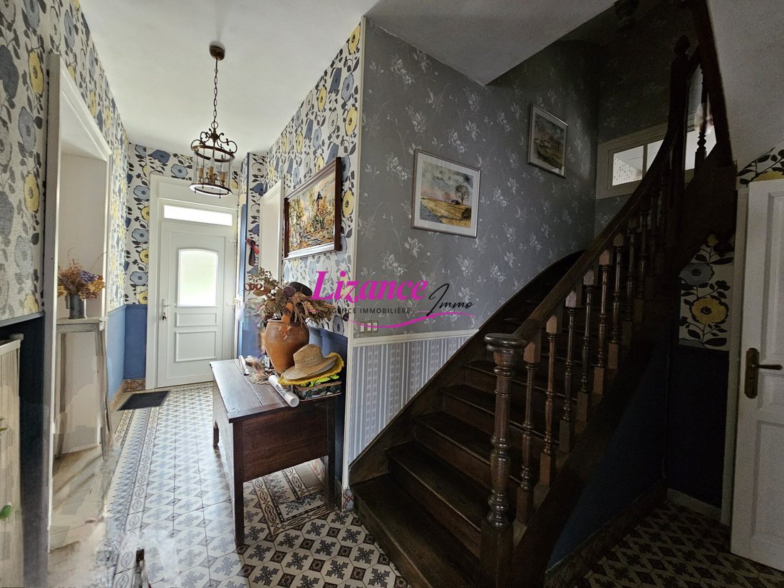 Farm Ranch in Fontaine-les-Croisilles, Hauts-de-France, France 5 - 18022005