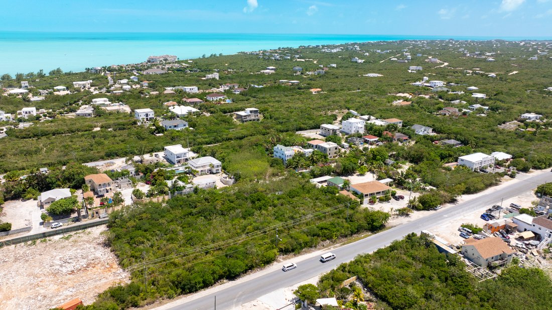 Land in Long Bay Hills, Caicos Islands, Turks and Caicos Islands 3 - 18022068