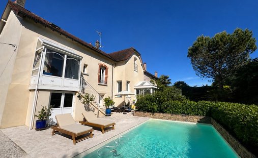 Casa a Nuits-Saint-Georges, Borgogna-Franca Contea, Francia 1