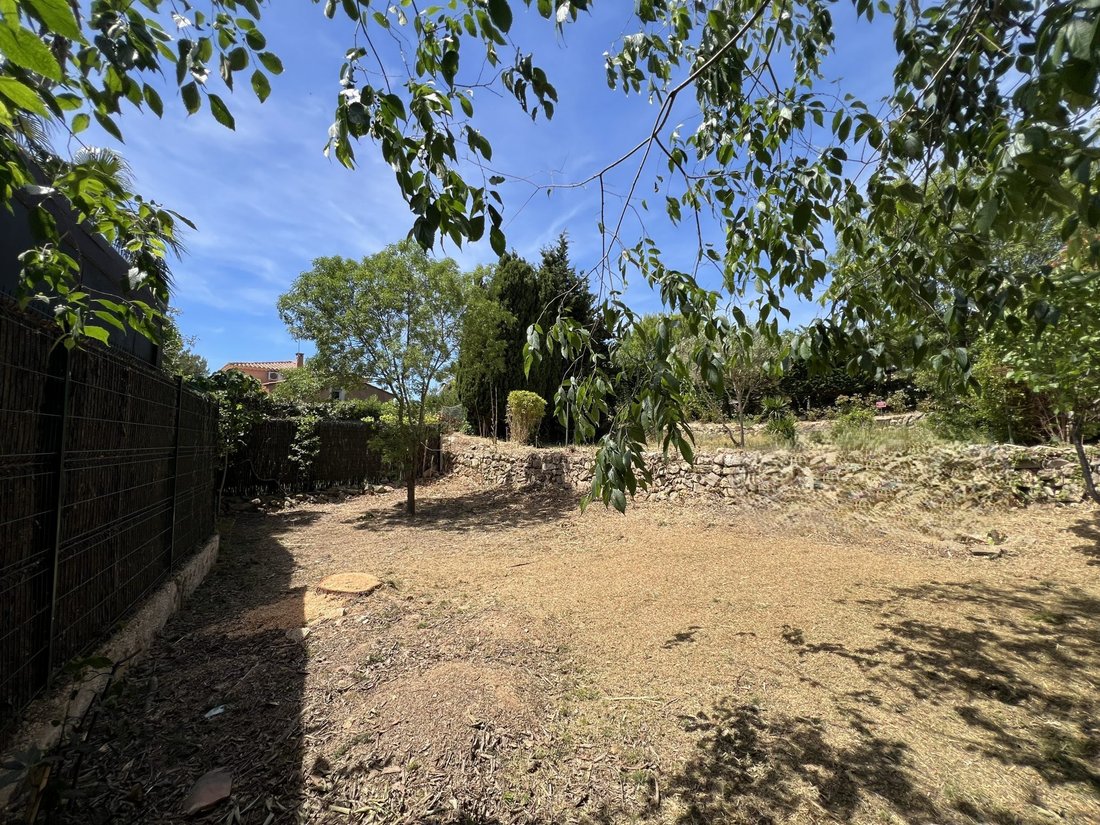 Land in Sanary-sur-Mer, Provence-Alpes-Côte d'Azur, France 1 - 17776370